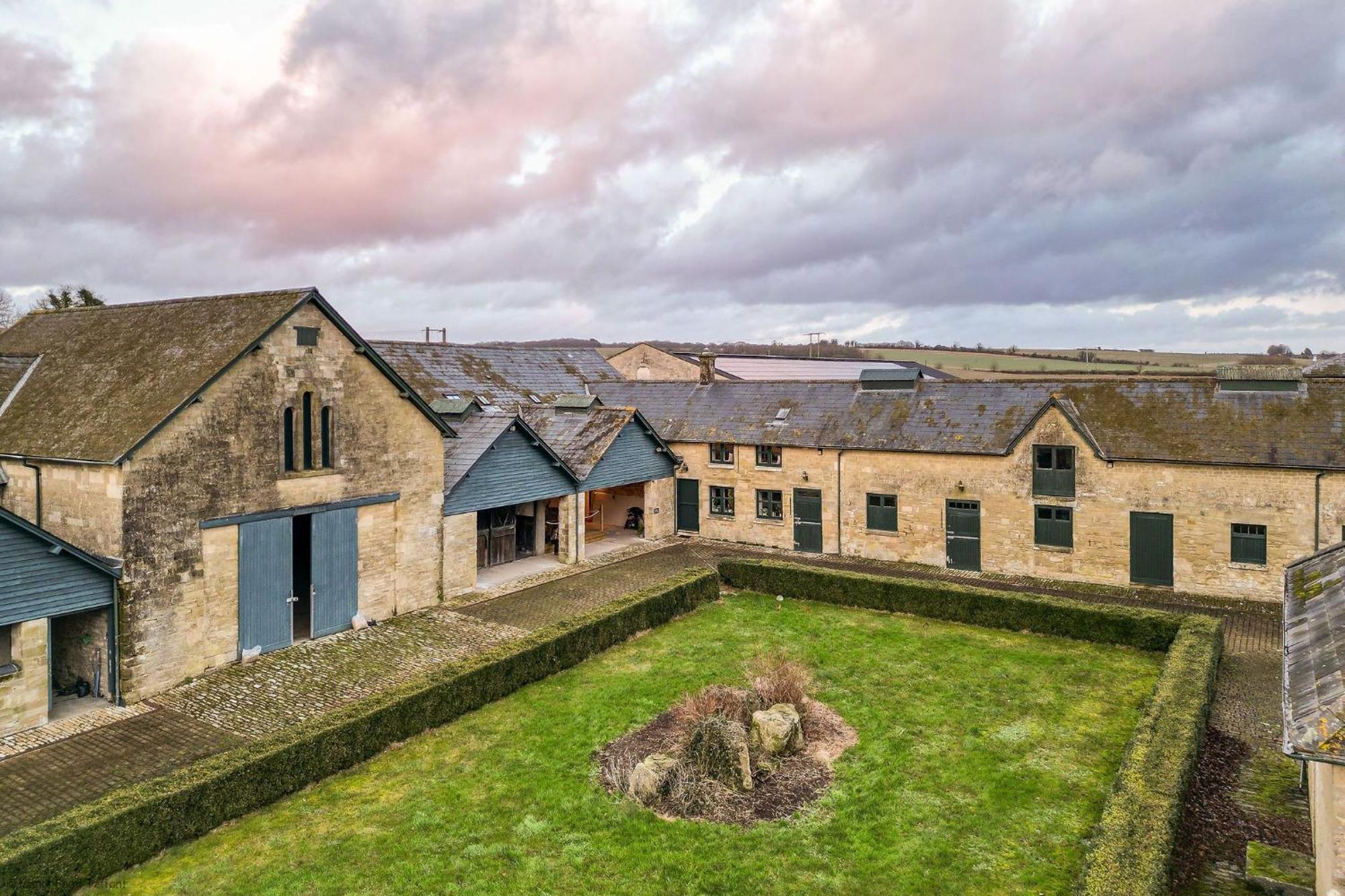 Stable Cottage Teffont Magna ภายนอก รูปภาพ